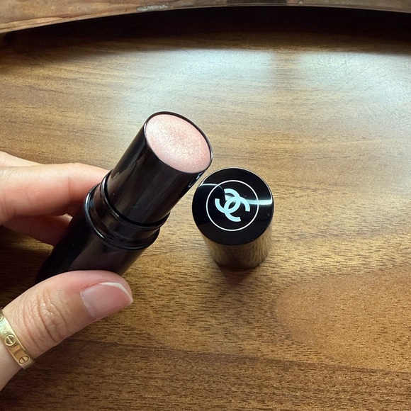 CHANEL Baume Essentiel ~ Ltd Ed Mermaid Glow - Picture 5 of 6